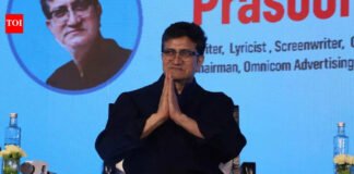 Prasoon Joshi reflects on intersection of artificial intelligence, creativity and human imagination at DNPA Conclave 2026