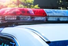 Police investigating smash and grab robbery at CT jewelry store