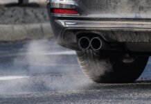 German court to rule in climate case against automakers