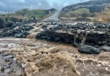 Kona storm brings heavy rain and flooding to Maui County