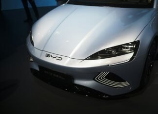 Worrying Trend in U.S. Car Market Makes it Vulnerable to Chinese Automakers