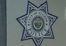 Eugene Police warns of gold jewelry scammers in the area