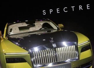Rolls-Royce scraps goal to go all-electric by 2030