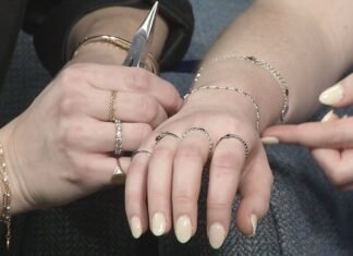 Ladyfine Collective brings handmade and permanent jewelry to Portland