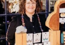 Maker Monday: Tucson jeweler Margaret Elandt turns desert into wearable art