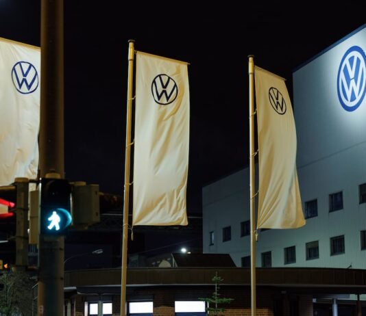 Volkswagen in talks to make Iron Dome parts at struggling German auto plant: report