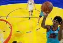 Mark Pope watches Dink Pate drop 23 points in G League finale