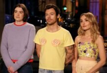 Harry Styles Treated Saturday Night Live Like His Runway