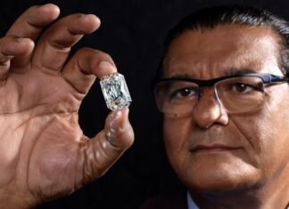 Jacob & Co. Debuts New Patented Diamond Cut on Billionaire Double Tourbillon