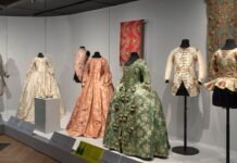 In Paris, the Palais Galliera Pays Tribute to the Powdered and Panniered, Past and Present