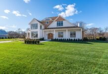 North Fork Dream Home: a new luxury construction in a bespoke collection by MarrCon