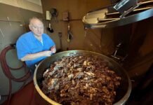 Berks Country watches scrapple being made