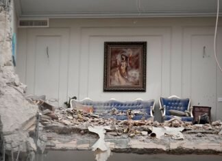 A Former Prisoner of the Iranian Regime Watches Trump’s War