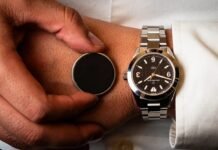 Coin-Sized Device Transforms Traditional Watches Into Smart Devices