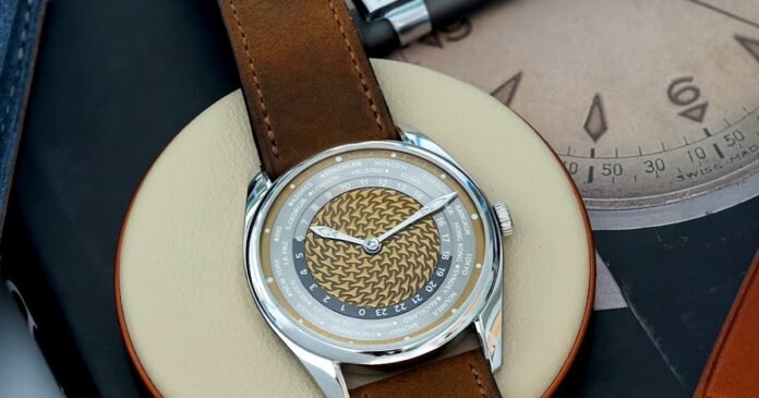 Strehler Säntis: a classical world time complication with
single-crown operation