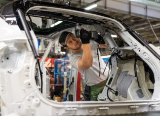 Vehicle production down again amid weak global demand