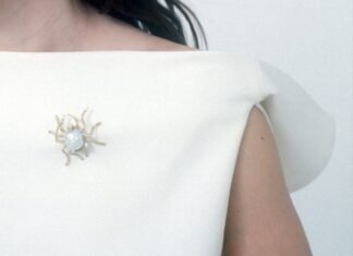 High jewellery takes a romantic turn, just in time for spring