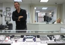 Actress Lily Collins ‘still speechless’ after stolen engagement ring found by Chicago’s Joe the Jeweler