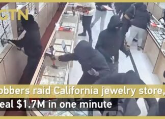 Robbers raid California jewelry store, steal $1.7M in one minute