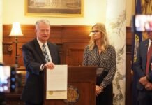 ‘The genie’s out of the bottle’: Little signs AI education bill