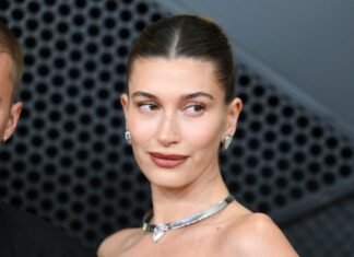 Hailey Bieber’s Exact 90s Everyday Lip Color Is This Merit Find