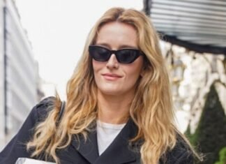 Spotted at Le Bristol Paris: Sarah Pidgeon in the Specific Jeans Shape CBK Always Wore With Loafers