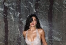 Kylie Jenner Rewore Her Go-To Schiaparelli Dress In Red For The 2026 Oscars