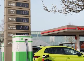 Iran conflict set to hit petrol drivers five times more than EVs –…