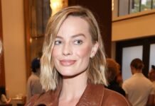 A $6,100 Chanel Bag Transforms Margot Robbie’s “Controversial” Color Combo Rewear