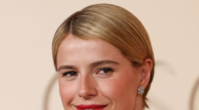 Confirmed: Jessie Buckley Wore Every Beauty Editor’s Favourite Perfume to the Oscars