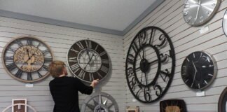 Daylight Saving Time drives watch repairs in Edwardsville IL