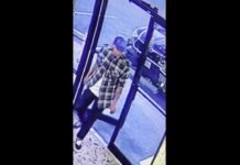 VIDEO: Man caught stealing jewelry from North Austin small business twice
