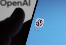 There’s an ‘art’ to writing AI prompts for personal finance, MIT professor says