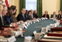 Starmer’s Cabinet Watches and Waits as Mandelson Scandal Returns