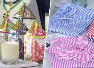 Early Mother’s Day Gift Deals up to 85% Off: Wraps, Jewelry, More