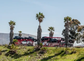 US may tighten car import rules to move production to the country