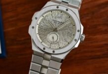 First Look – Chopard Updates the Alpine Eagle 41 XPS, with a
New Bracelet and Champagne Dial