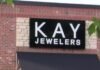 Masked suspects smash cases, steal jewelry from Wethersfield Kay Jewelers
