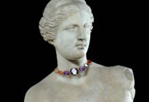 The Newest Trend in Jewelry Is Really, Really Old