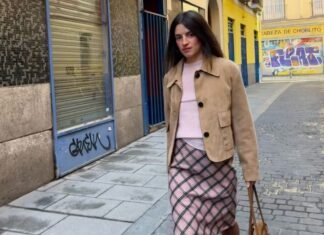 Skirts Were Chicest in the ‘90s—4 Retro Trends Making a Comeback Right Now