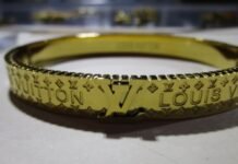 Federal agents seize millions in suspected counterfeit jewelry in Louisville