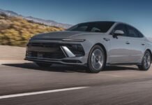 Review: A hybrid that melds style and economy effortlessly