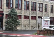 Zabian’s Fine Jewelry and the abutting parking lot