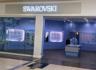 Swarovski opens jewelry store at Park City Center
