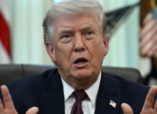Humiliated Trump Watches Own Justices Tear His Citizenship Case Apart