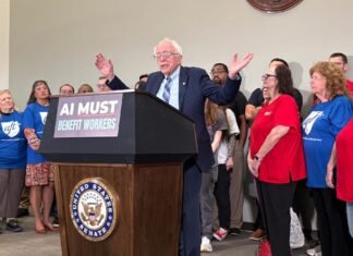 Sanders and Fain warn that AI, like NAFTA, could kill American jobs