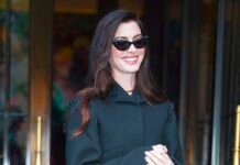 After a Hiatus, It’s Officially Cool to Wear This “Dated” Jeans Trend With Heels Again