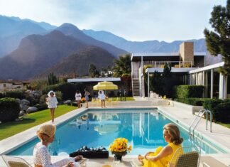 28 Spring Buys Straight Out of Slim Aarons’ Palm Springs