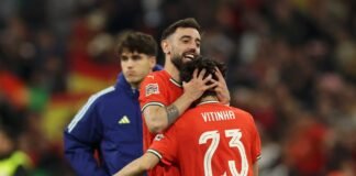 Vitinha names ‘perfect’ Bruno Fernandes trait as PSG star admits he watches Man Utd matches
