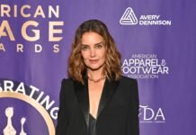 Katie Holmes Brings Spring’s Controversial Glove Shoe Trend to the Red Carpet